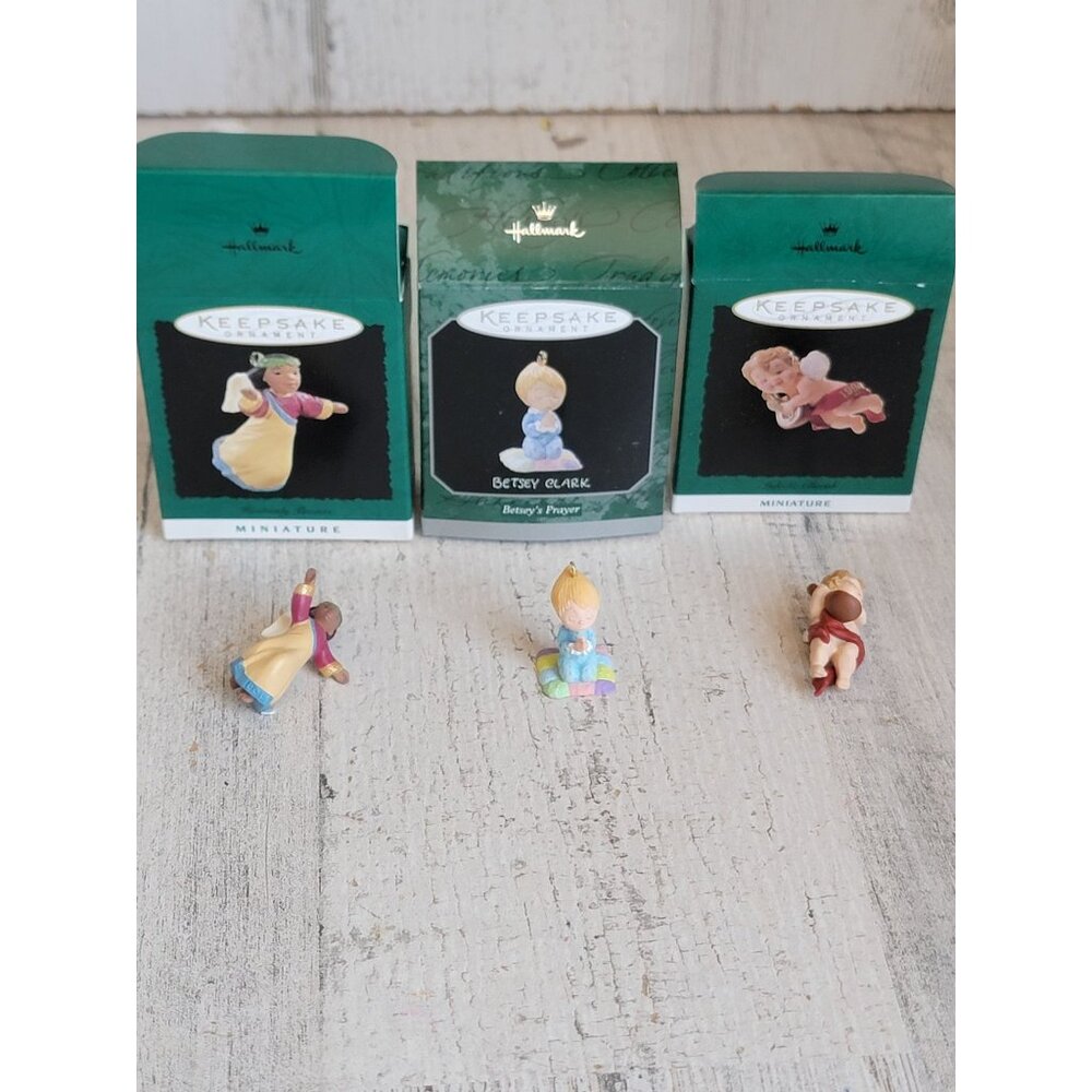 Hallmark prayer angel miniature ornament Xmas set nativity